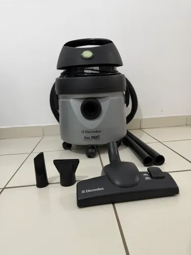 Aspirador Pó e Água Eletrolux A10 Smart 1200W