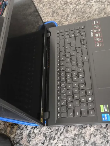 Notebook Acer Nitro V RTX 4050 1TB SSD DDR5 16GB