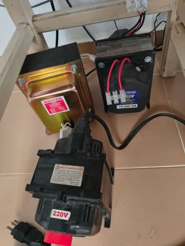 Transformadores de 110 em 220w