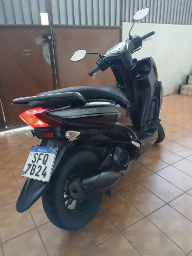 Yamaha Fluo, automática, unico dono, baixa quilometragem, revisões na concessionária.