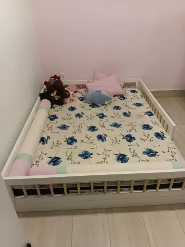 Cama montessoriana 