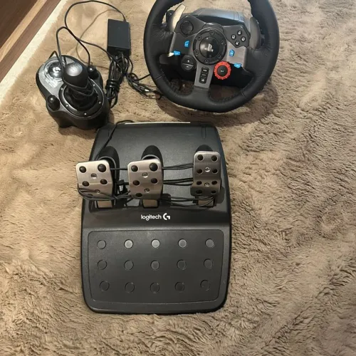 Volante Logitech G29 + câmbio