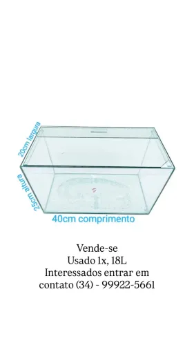 Aquário 18L usado apenas 1x, em perfeito estado! 20x25x40cm. Acompanha uma tampa.