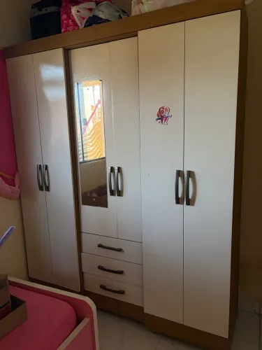 Vendo guarda roupa 