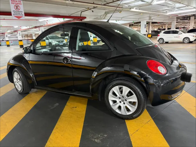 Volkswagen New Beetle 2.0 MI Mec./aut. 2008