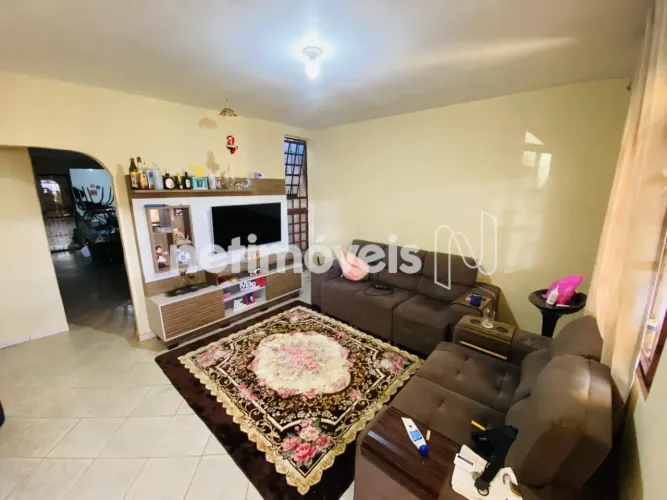 Casa para Alugar, 150m²; por R$ 2.000,00