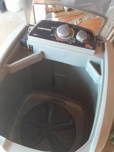 Vendo tanque de lavar roupa $350