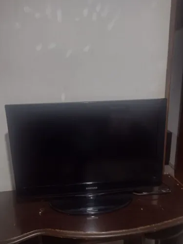 DUAS TVS POR 170 REAIS