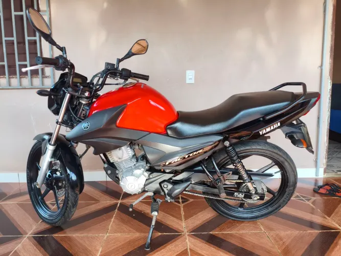 YAMAHA YBR 125i FACTOR ED