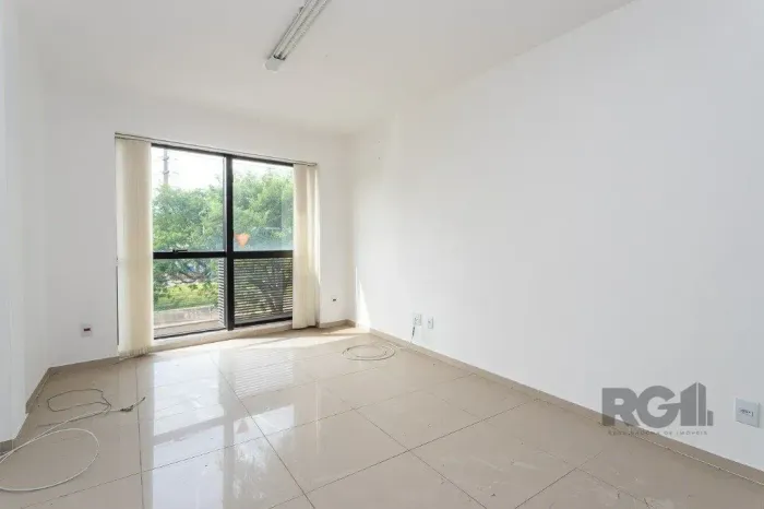 Sala comercial no Menino Deus