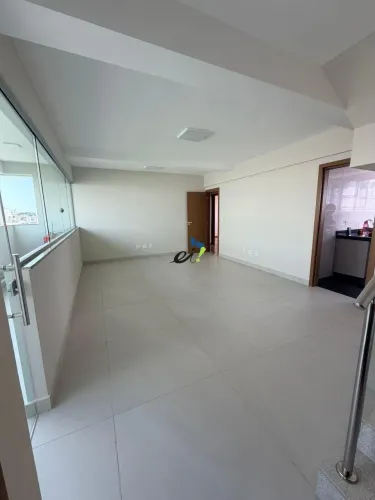 Cobertura Top House, com 4 quartos duas suites e 1 semisuite no bairro Jaraguá.