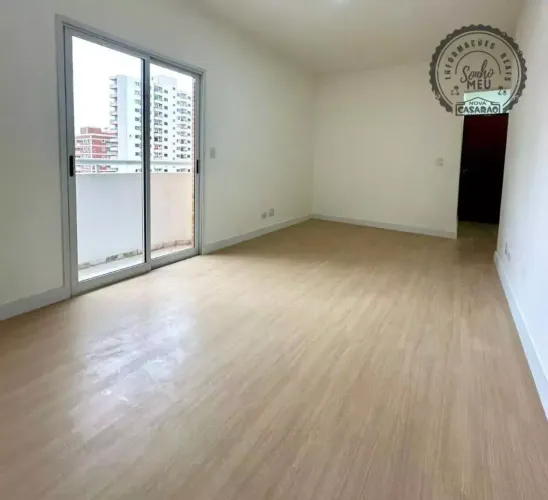 Apartamento à Venda na Vila Tupi | 2 Dormitórios, Suíte e Vista para o Mar