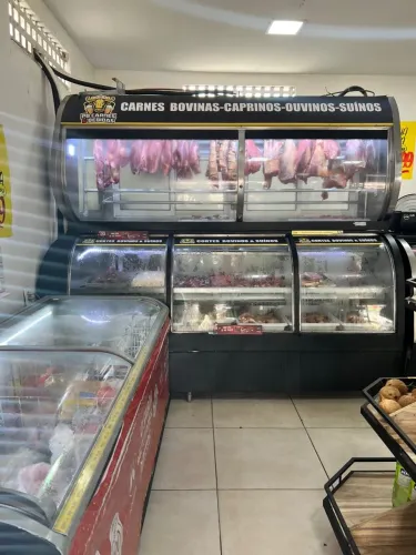 Balcão expositor de carnes