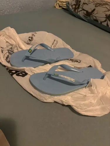 chinelo havaianas azul lavanda