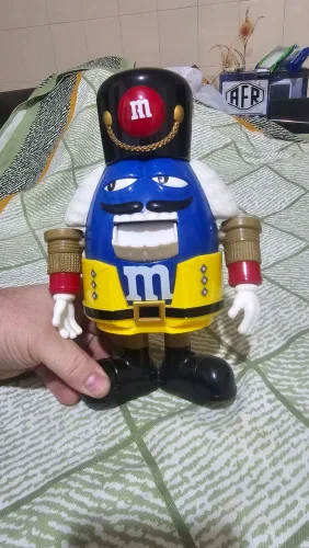 M&M s dispenser QUEBRA NOZES NUTCRACkER estilo guarda real. Item de Colecionador mm m e m
