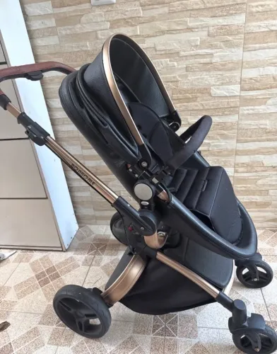 Carrinho de bebê + bebê conforto (importado) ? marca: Bonbole