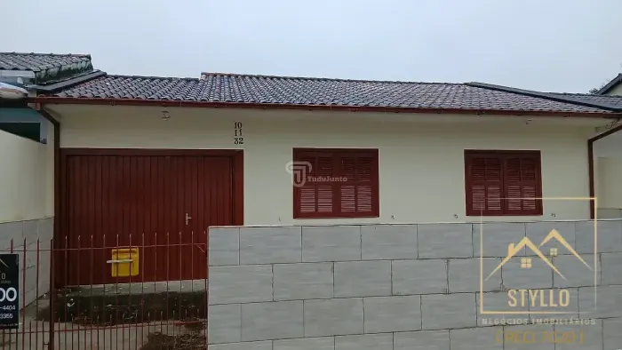 Excelente casa 2 dormitórios 90,00 m² Loteamento Lisboa 1 São José SC