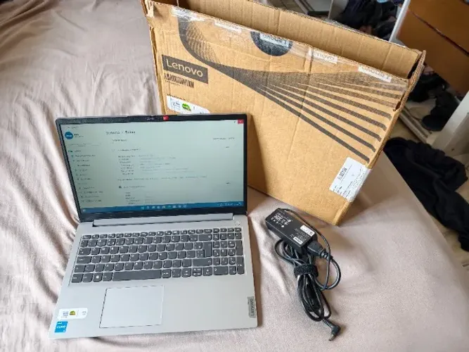 Notebook lenovo Ideapad Core I3 12Geração 4GB 256SSD estado de novo com caixa