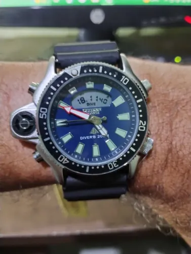 Citizen Aqualand Diver's 200m Ana-Digi - Profundímetro - Mostrador Azul