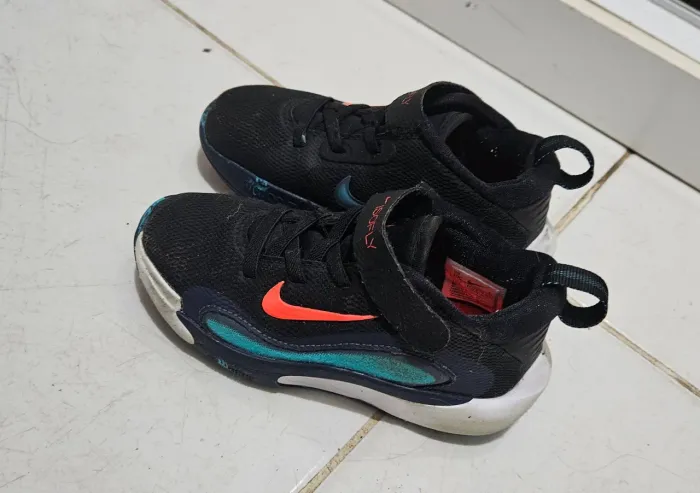 Tênis infantil Nike n° 26