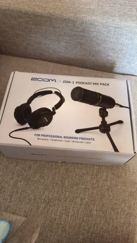 Kit Microfone Profissional Zoom ZDM-1 Podcast Mic Pack - Novo