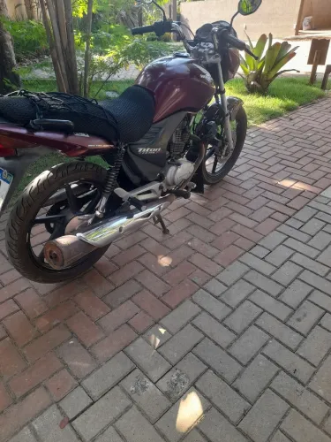 Titan 150 2012  licenciamento em dias