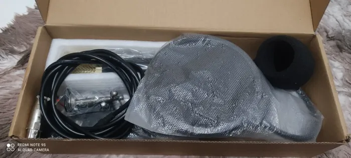 Microfone BM800 + Espuma + Aranha + Cabo P2 + Tripé