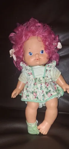 Moranguinho _ Antiga Boneca Bebê Morangão Estrela Anos 80 - Com Pingente (Colecionador)