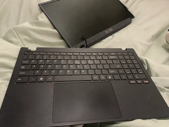 Notebook ultra para retirada de peças 