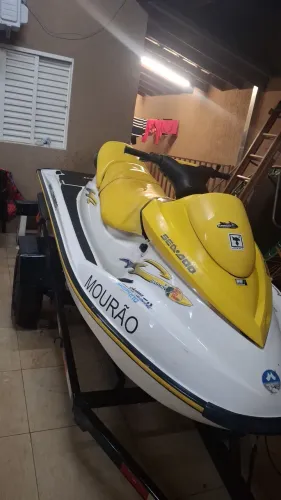 Seadoo 720 2 tempos com RÉ