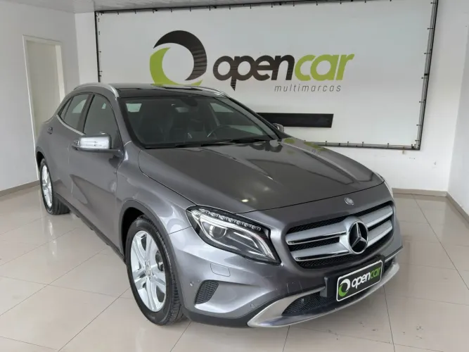 Mercedes-Benz GLA 250 Vision 2.0 TB 16V 211cv Aut. 2015
