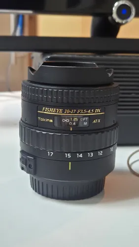 Lente Tokina 10-17 f3.5-4.5 DX