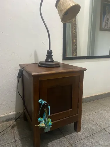 Mesa de cabeceira
