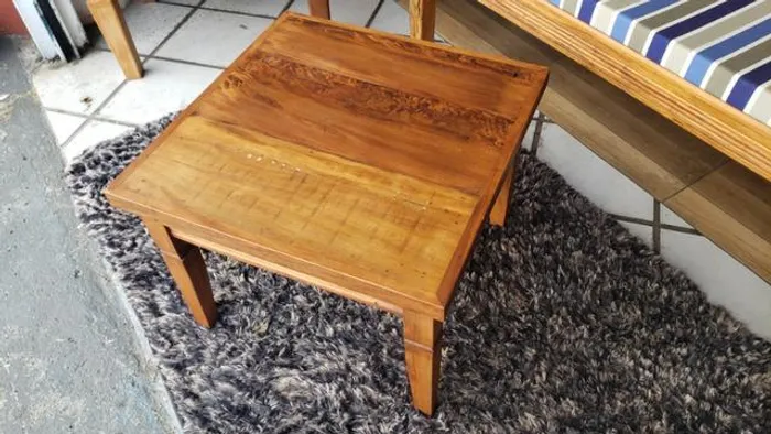 Mesa de Centro Demolição Pé Diamante