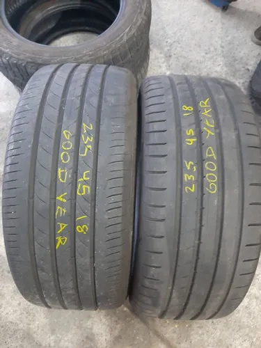 Pneu 235 45 18 Goodyear BMW alta performance 