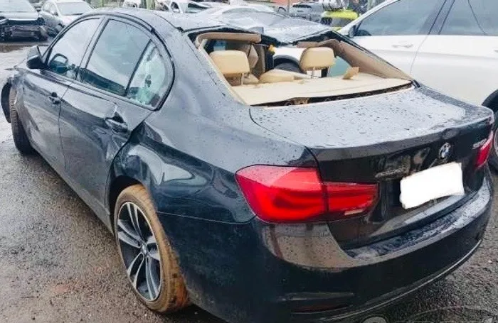 SUCATA BMW 320i ACTIVE FLEX 2018/2018