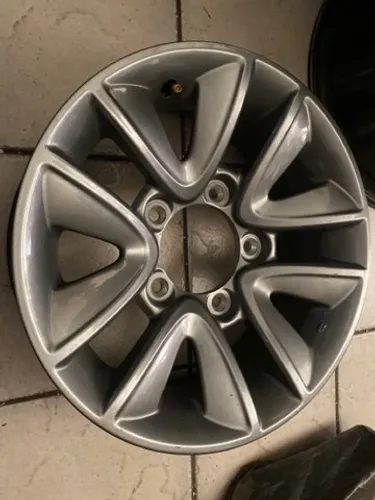 Roda Suzuki Jimny 2022 aro 15 original unidade valor mínimo 