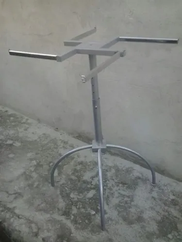 Arara suástica 