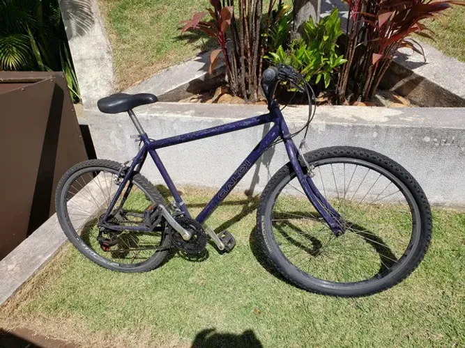 Bicicleta Caloi peças em alumínio