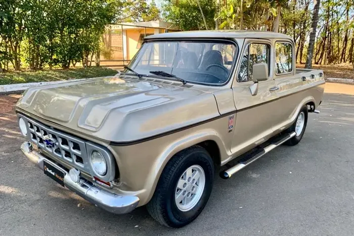 D-10 3.9 Diesel Cabine Dupla 1983/1984 Relíquia 