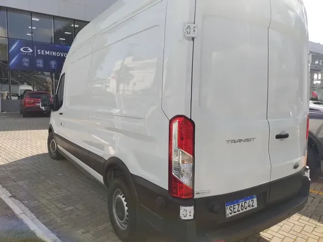 Disponível pra faturar.Nova Ford Trânsit Furgão 25/26