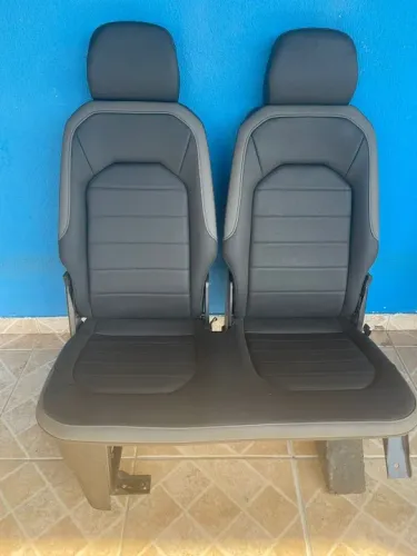 Vendo Banco VW Delivery 3/4
