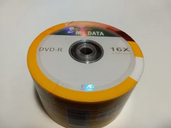 DVD virgem. 50 unidades, lacrada.