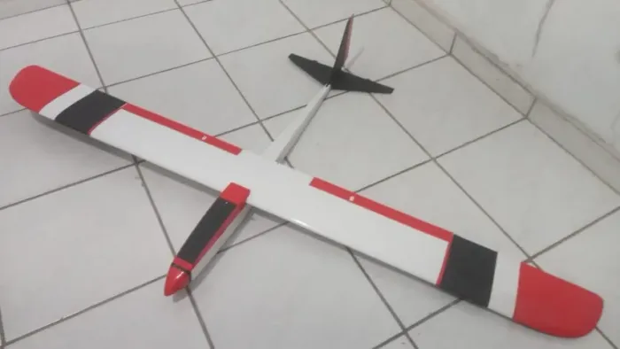 Planadores, radio radio tgy turnigy FSi6, receptores e baterias, motor esc