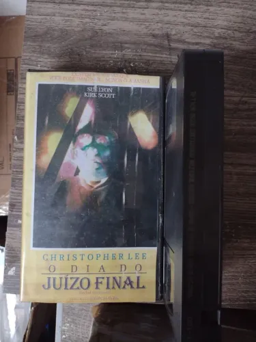 VHS O Dia do Juízo Final - Christopher Lee