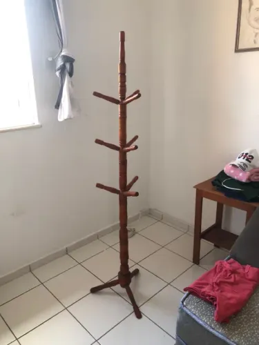 Porta roupas e acessórios 