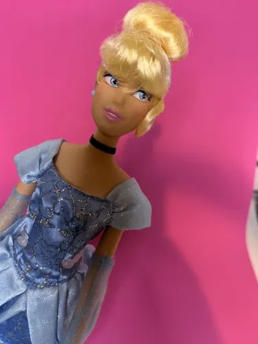 Boneca Cinderela (original disney store) 