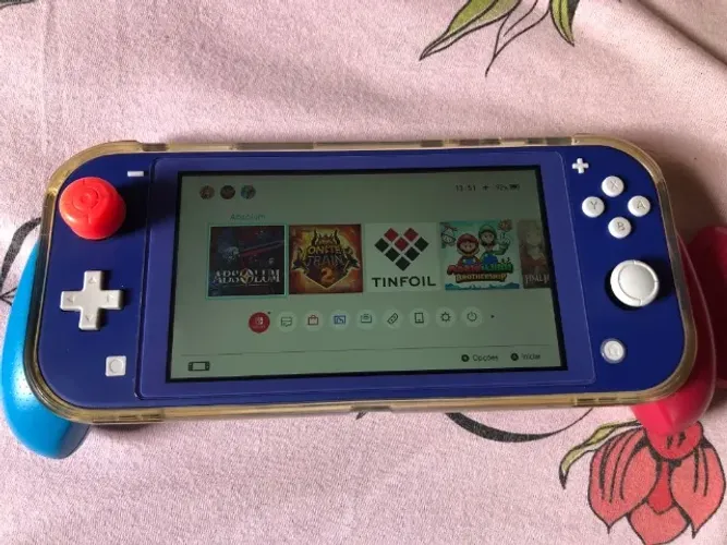 NINTENDO SWITCH LITE - DESBLOQUEADO 