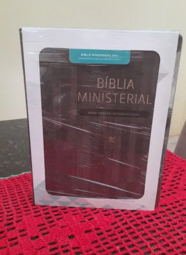 Bíblia de estudo Ministerial (marrom madeira)nova