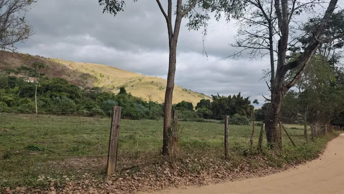 Secretário - Terreno com 40.000m², ideal para Haras.